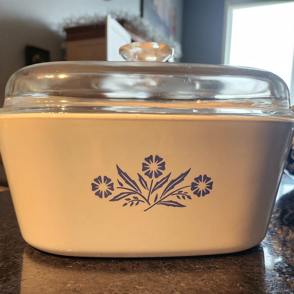 CorningWare White and Blue Floral Casserole Dish 5L